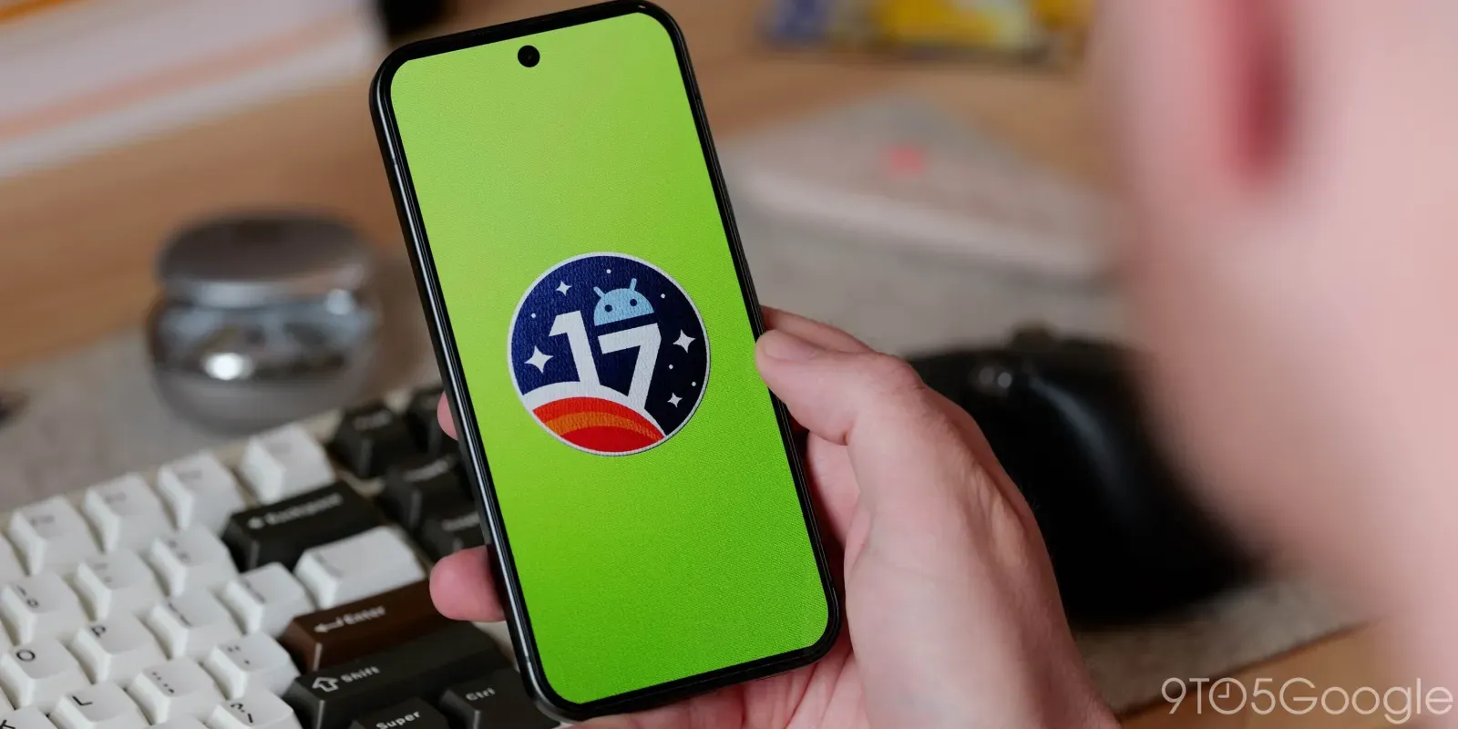 Android 17 QPR2 Beta 4 с настройка на статус лентата