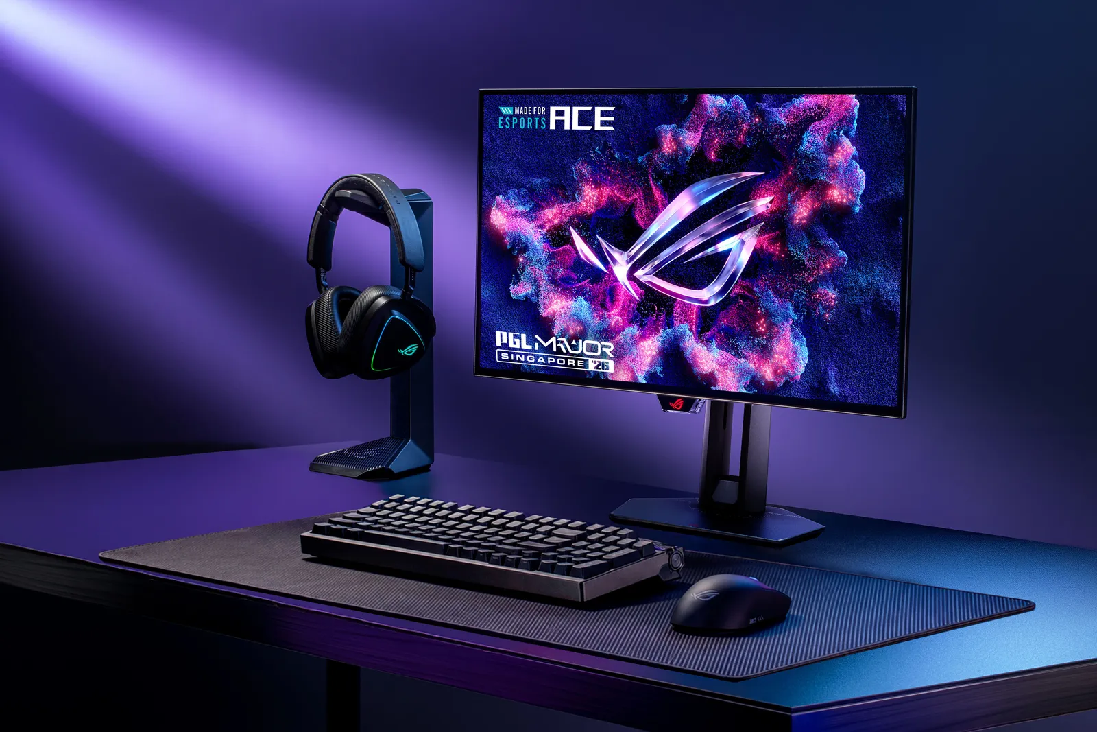 Asus погребва TN панелите с четири 25-инчови OLED