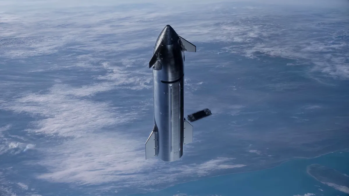 Starship извежда Starlink сателит в орбита