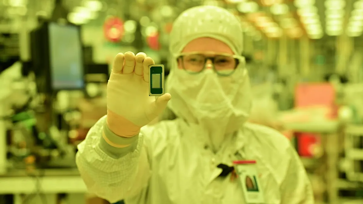 Вафла с чиплети за Intel Core Ultra series 3