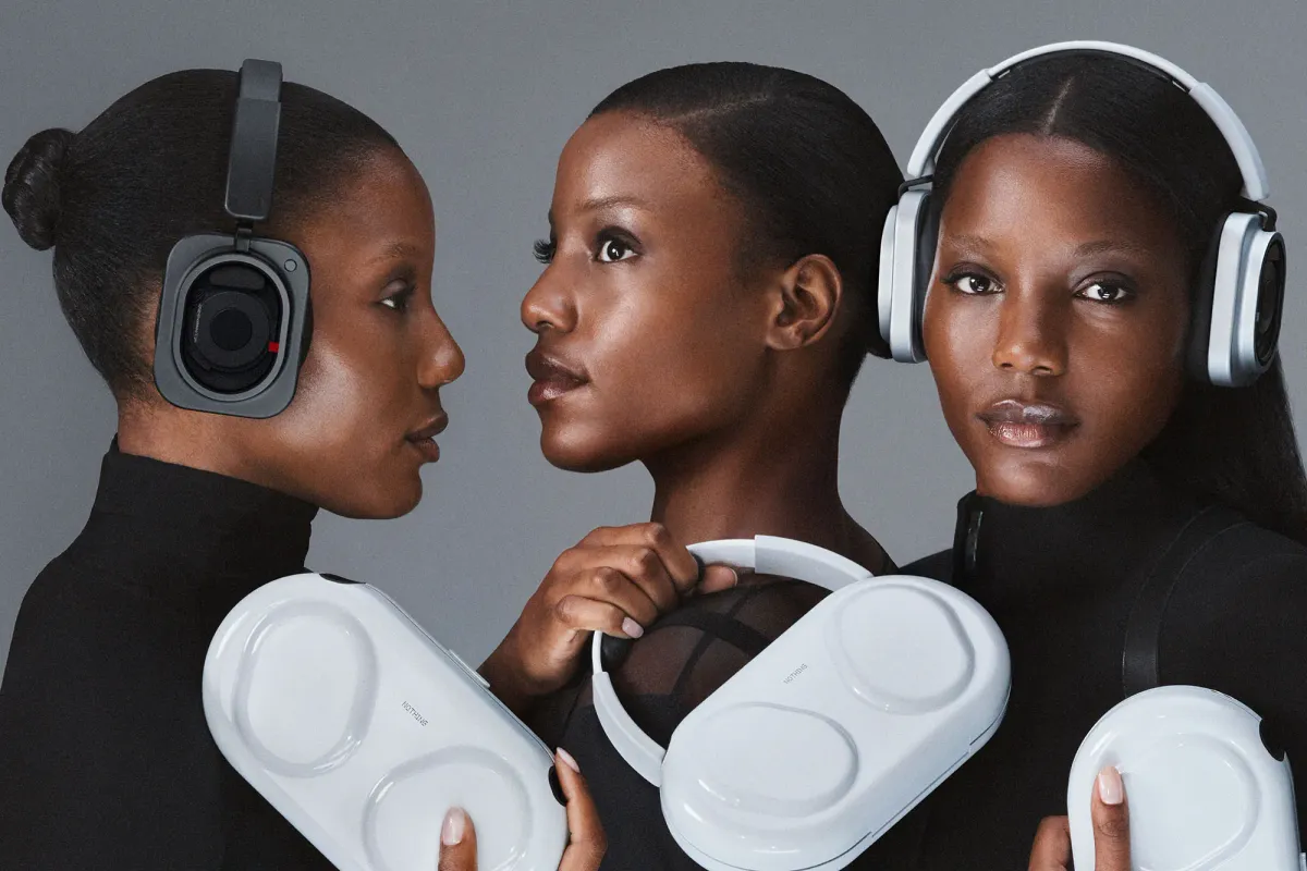 Nothing Headphone (1) Pro с калъфа в комплекта
