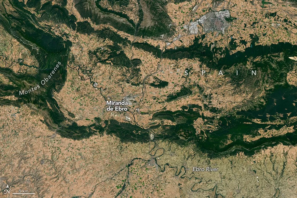 Северна Испания, заснета от Landsat 8 на 21 юли 2026 г.
