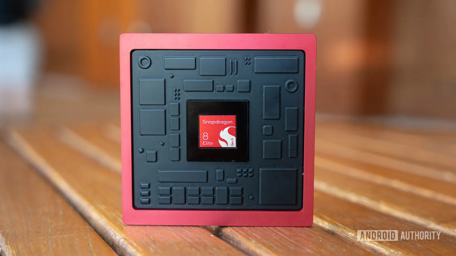 Qualcomm подразни с два нови Snapdragon 8 Elite