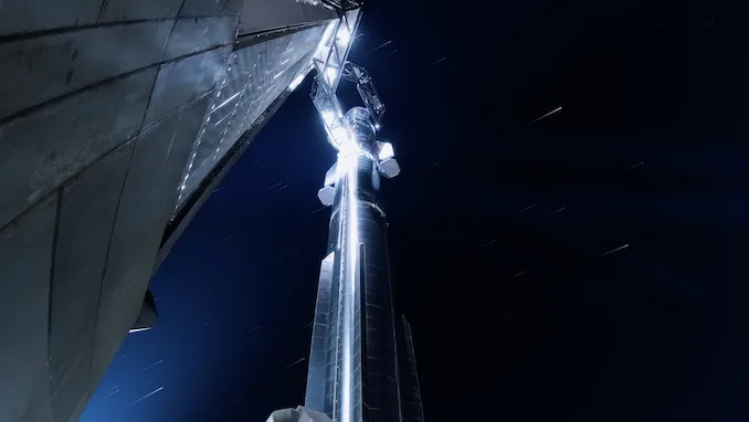 Starship и Super Heavy, сглобени на Pad 2 в Starbase преди Flight 14