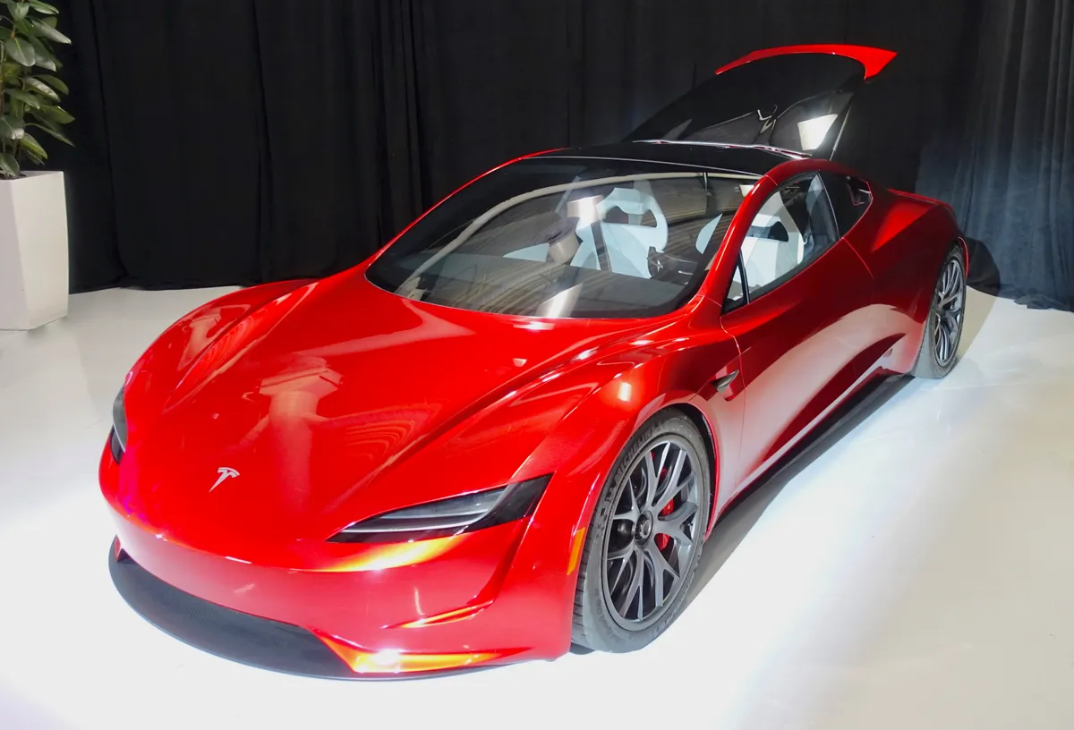 Прототипът на Tesla Roadster от второто поколение