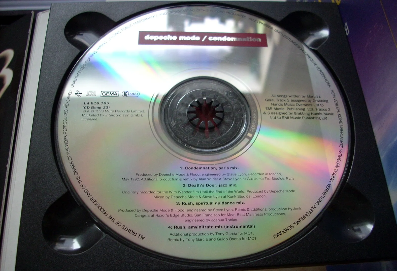 CD и DVD дисковете се разпадат по-рано от обещаното