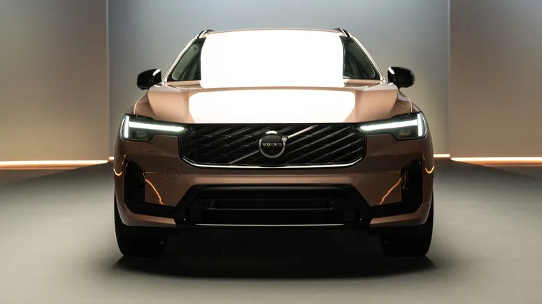 Обновеният Volvo XC60 за моделна 2028 година