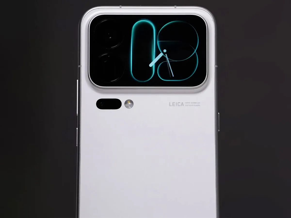 Xiaomi 18 Pro на живо — обновеният дизайн на серията