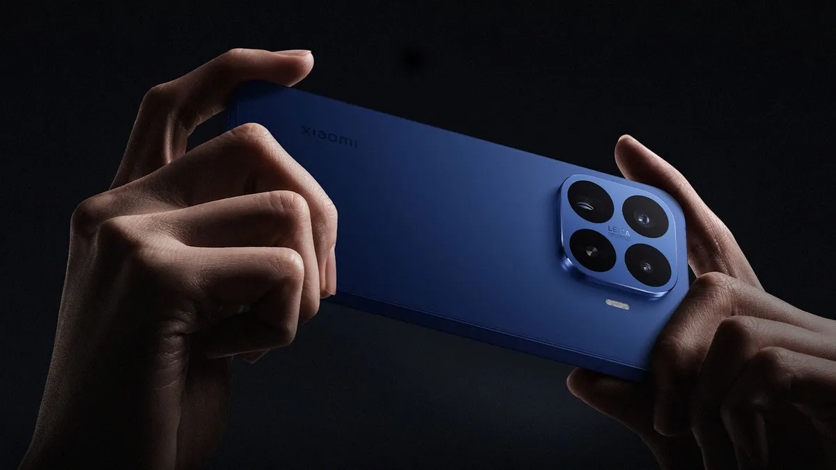 Xiaomi 17T Pro в цвят Deep Blue